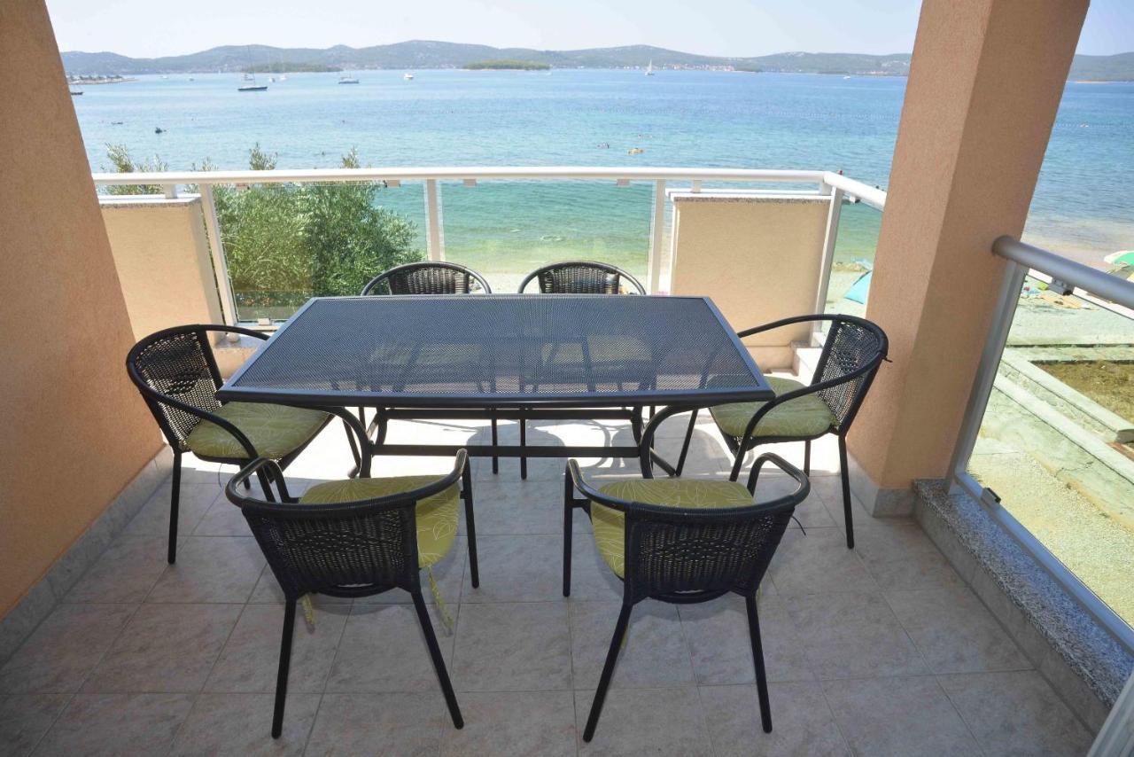 Apartments Citrine On The Beach Biograd Na Moru Bagian luar foto