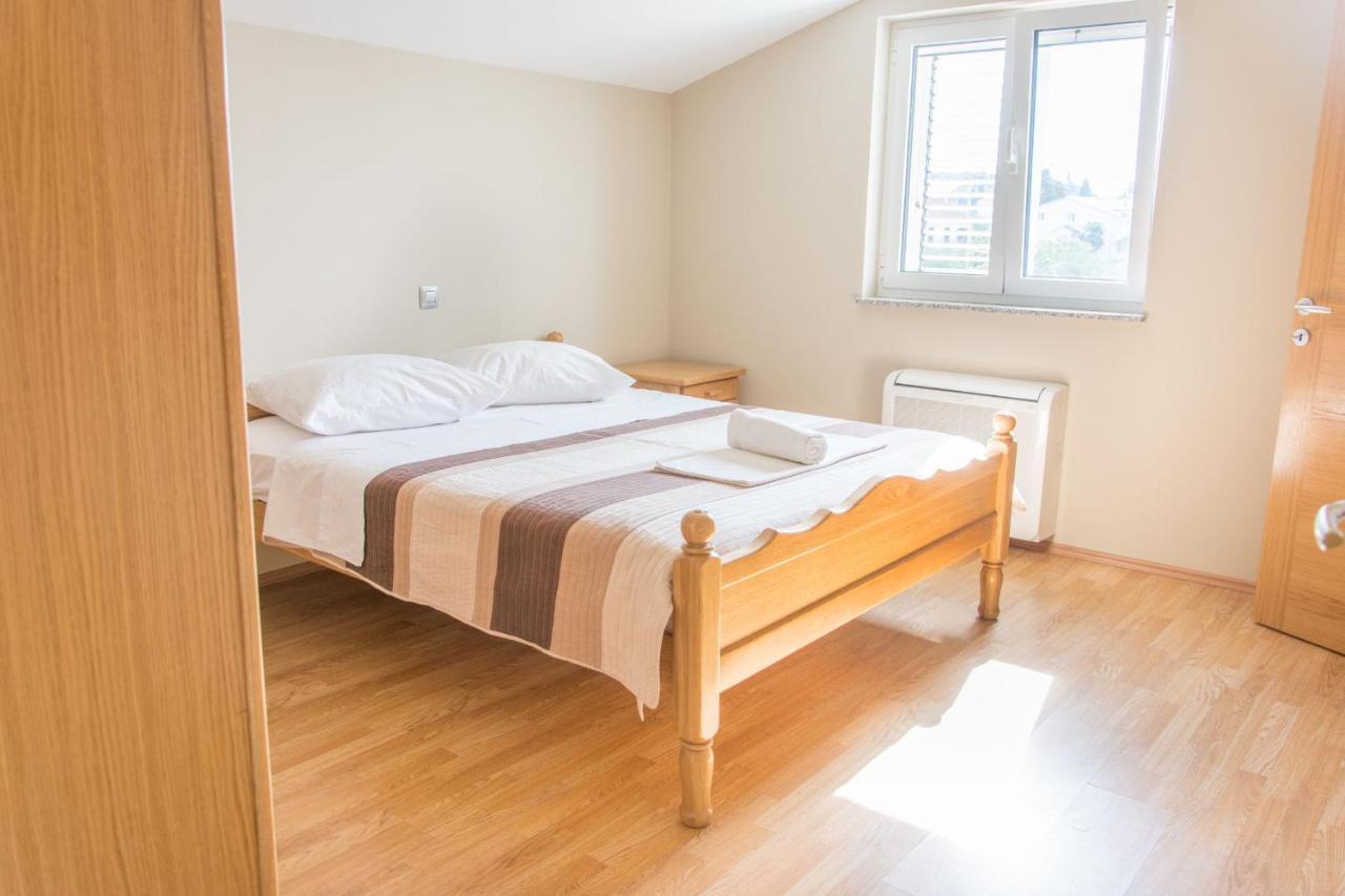 Apartments Citrine On The Beach Biograd Na Moru Bagian luar foto