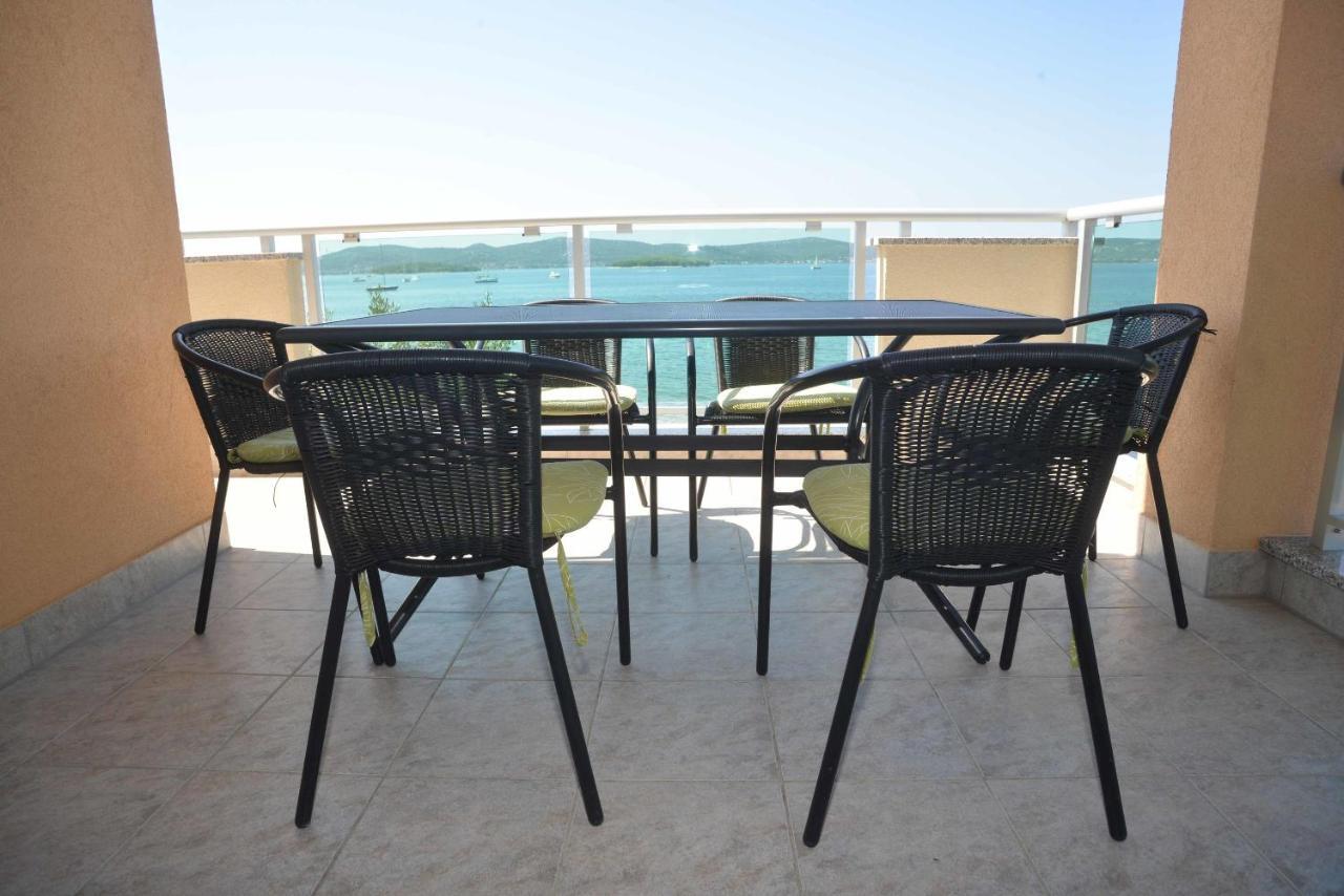 Apartments Citrine On The Beach Biograd Na Moru Bagian luar foto