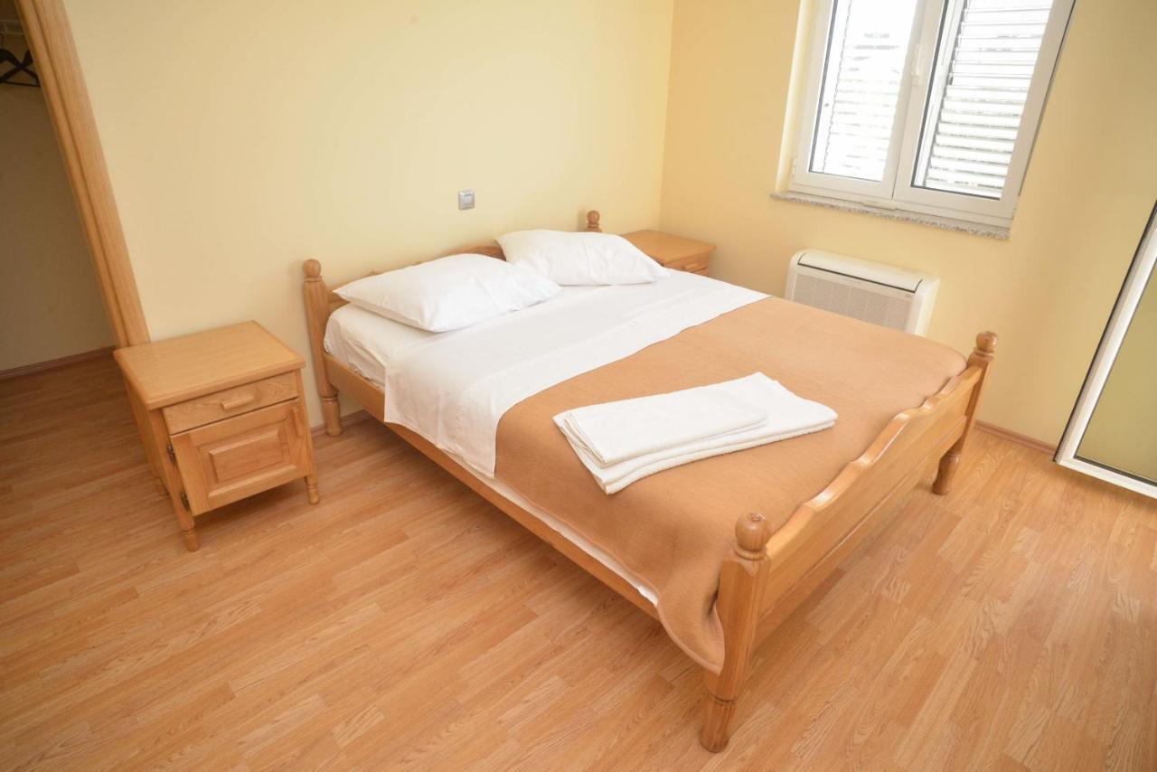 Apartments Citrine On The Beach Biograd Na Moru Bagian luar foto