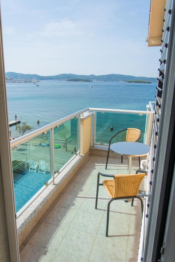Apartments Citrine On The Beach Biograd Na Moru Bagian luar foto