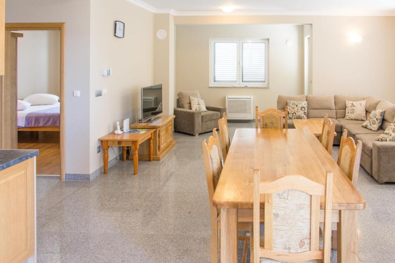Apartments Citrine On The Beach Biograd Na Moru Bagian luar foto