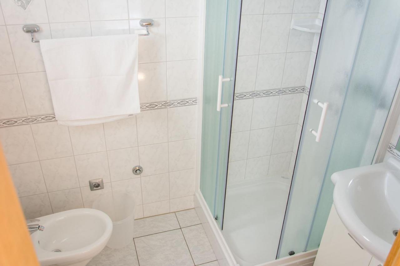 Apartments Citrine On The Beach Biograd Na Moru Bagian luar foto